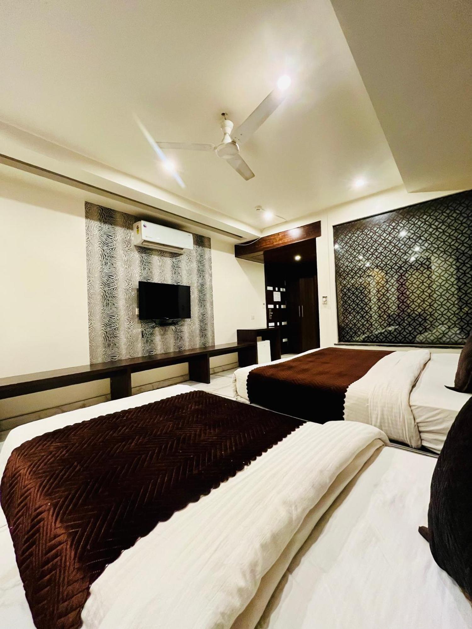 Frankstay -Le Unit By Worth New Delhi Nova Deli Exterior foto