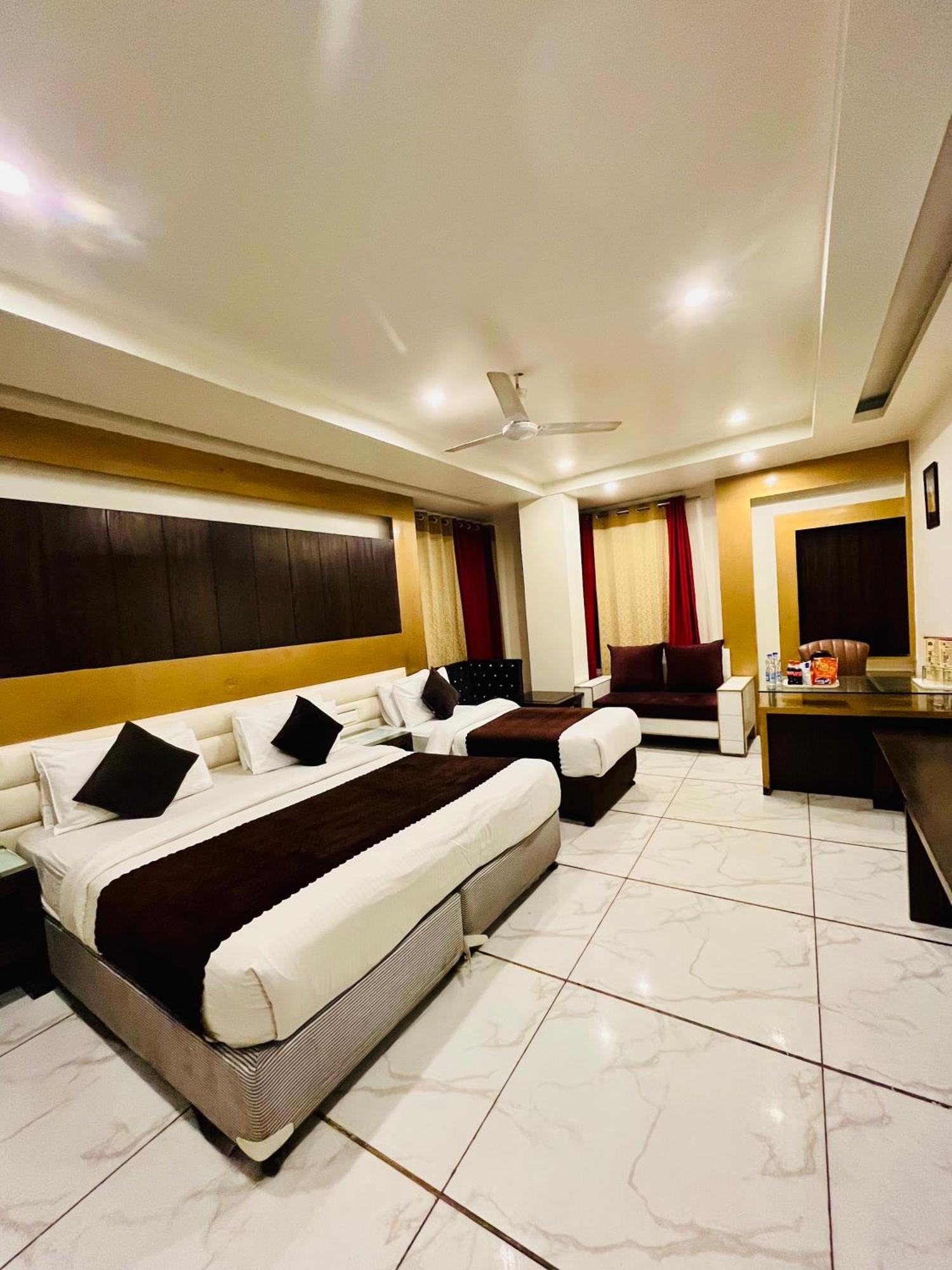 Frankstay -Le Unit By Worth New Delhi Nova Deli Exterior foto